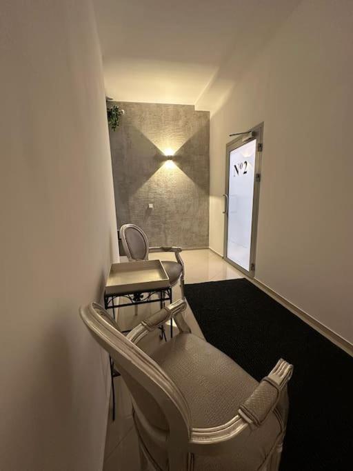 Salt Inn Apartments No 2 - Jacuzzi Величка Экстерьер фото