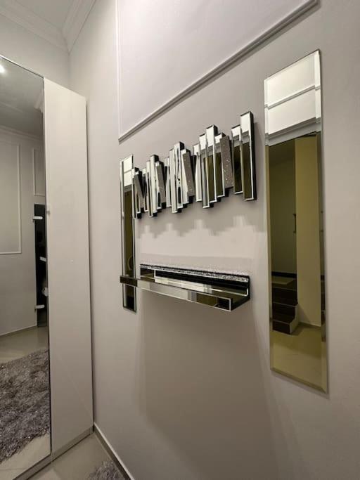 Salt Inn Apartments No 2 - Jacuzzi Величка Экстерьер фото