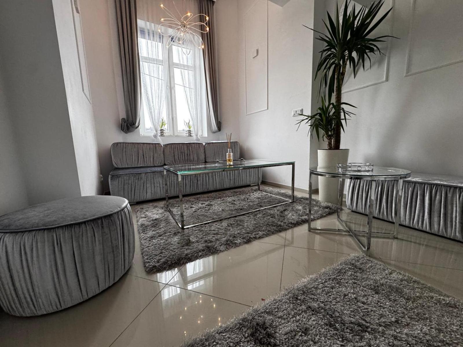 Salt Inn Apartments No 2 - Jacuzzi Величка Экстерьер фото